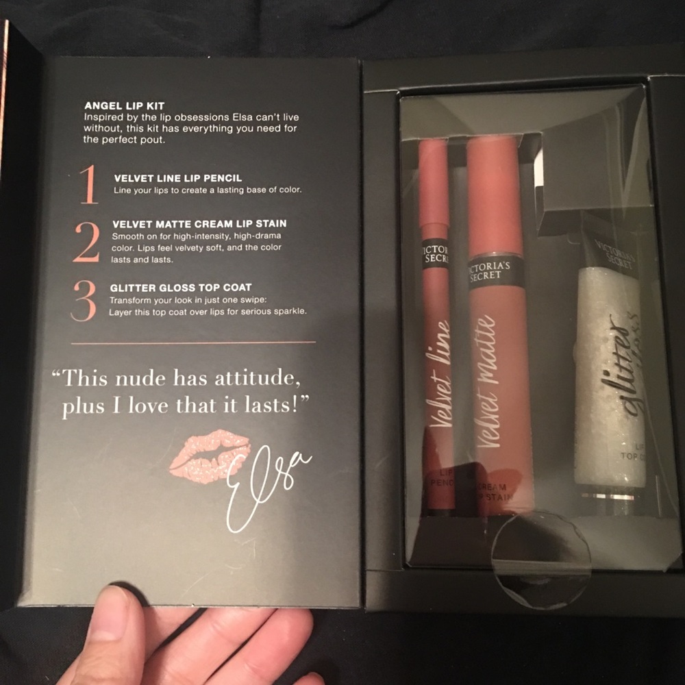 Victoria secret Elsa lip kit